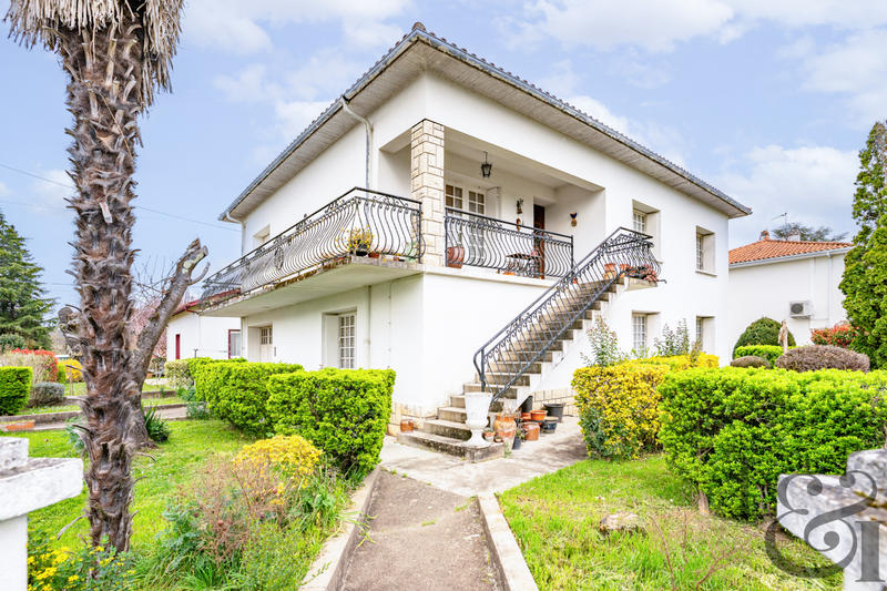 Maison - 156 m² - 7 pièces