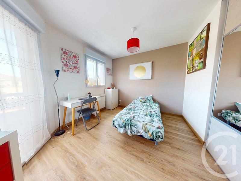 Maison - 92 m² - 4 pièces