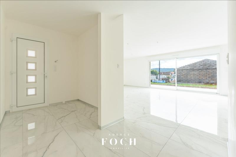 Maison - 94 m² - 5 pièces