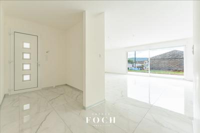 Maison - 94 m² - 5 pièces