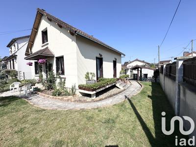 Maison - 94 m² - 5 pièces