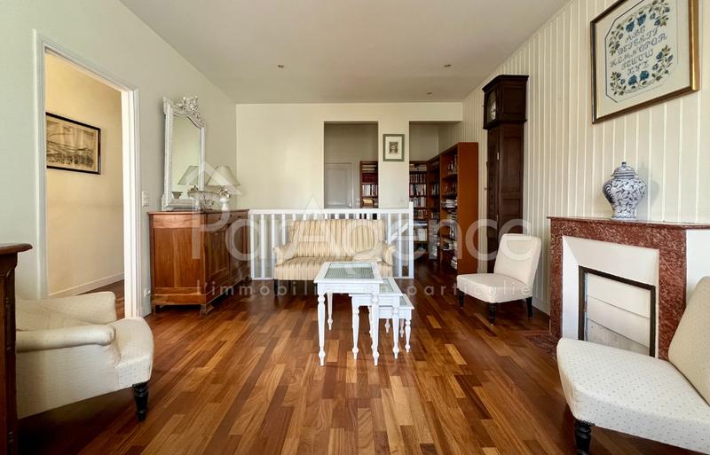 Maison - 157 m² - 6 pièces