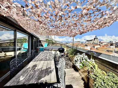 Appartement - 171 m² - 5 pièces