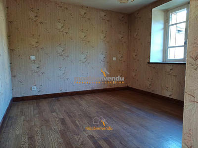 Maison traditionnelle - 106 m² - 6 pièces