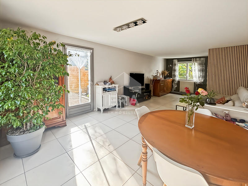 Maison - 110 m² - 5 pièces