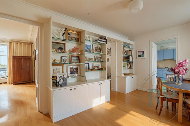 Appartement - 136 m² - 7 pièces