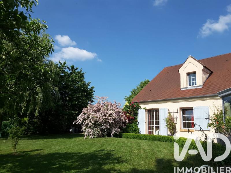 Maison - 206 m² - 8 pièces