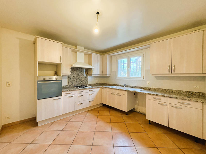 Maison - 147 m² - 6 pièces