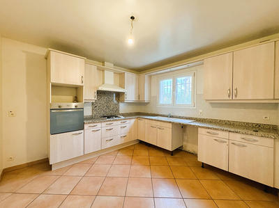 Maison - 147 m² - 6 pièces