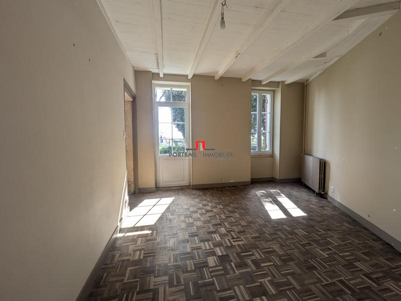 Maison ancienne - 172 m² - 8 pièces