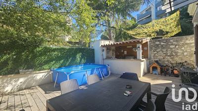 Maison - 99 m² - 4 pièces