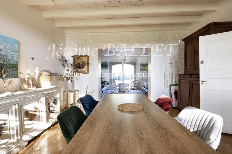 Maison de maîtres - 450 m² - 12 pièces