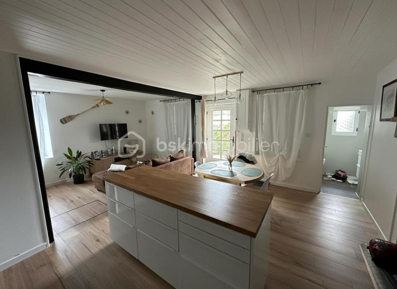 Maison en pierre - 63 m² - 4 pièces