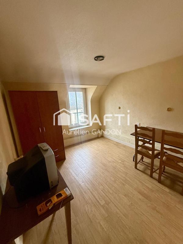 Local commercial - 240 m² - 10 pièces