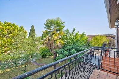 Maison - 217 m² - 7 pièces