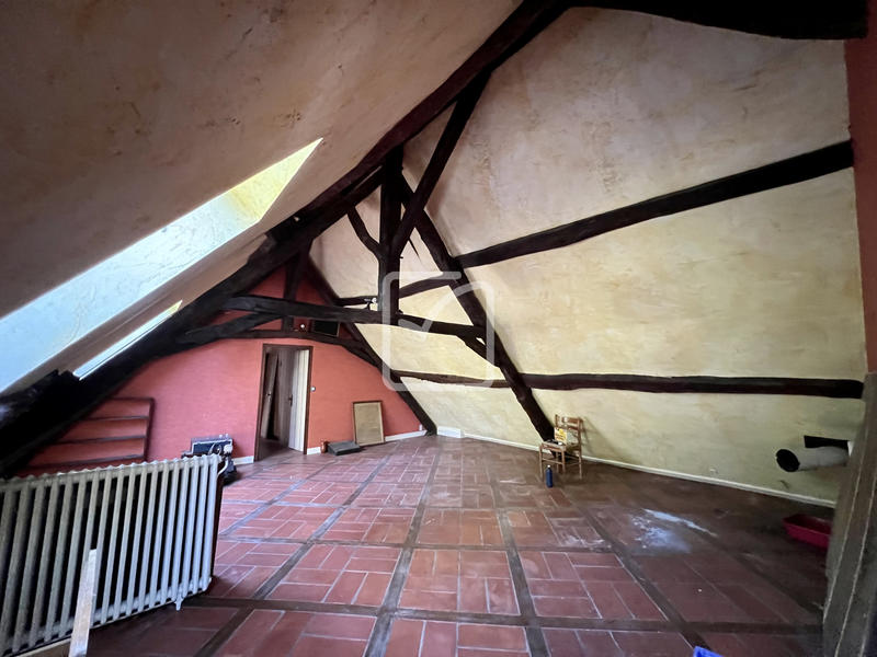 Maison - 322 m² - 12 pièces