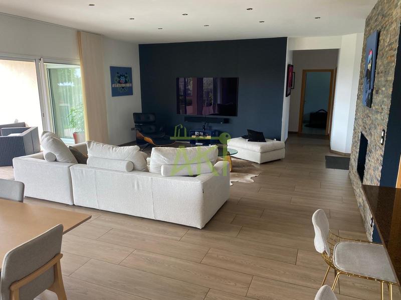 Maison contemporaine - 200 m² - 6 pièces