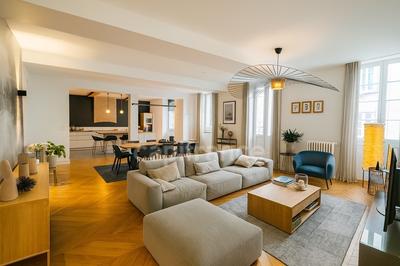 Appartement bourgeois - 250 m² - 7 pièces