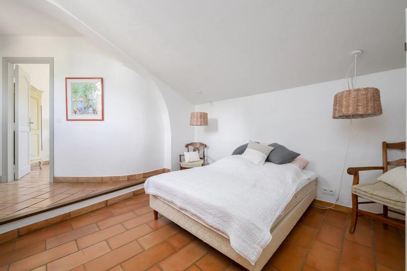 Maison - 195 m² - 7 pièces