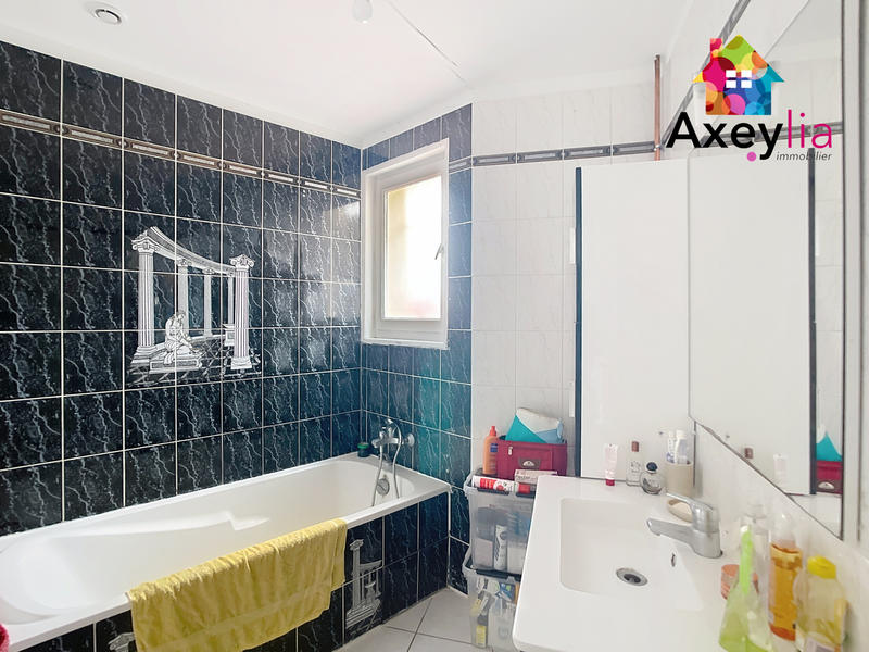 Maison - 120 m² - 6 pièces