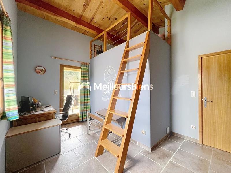 Maison - 195 m² - 6 pièces