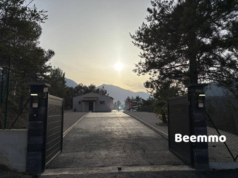 Maison - 130 m² - 4 pièces