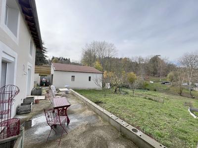 Maison - 98 m² - 5 pièces