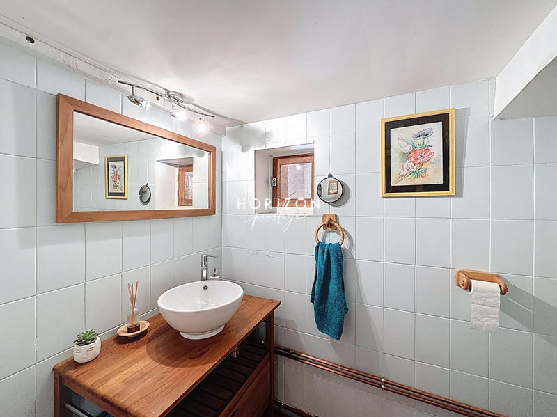 Maison ancienne - 206 m² - 8 pièces