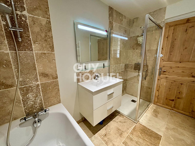 Maison - 122 m² - 6 pièces