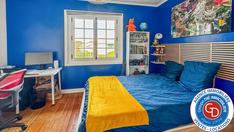 Maison - 207 m² - 8 pièces