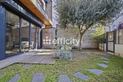 Villa - 145 m² - 6 pièces