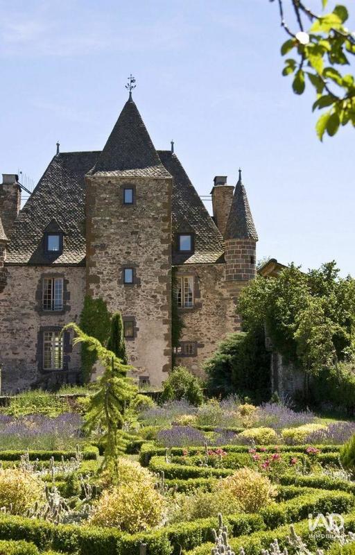 Château - 700 m² - 21 pièces
