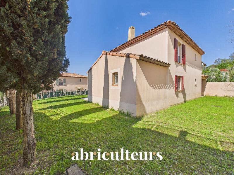 Maison ancienne - 130 m² - 5 pièces