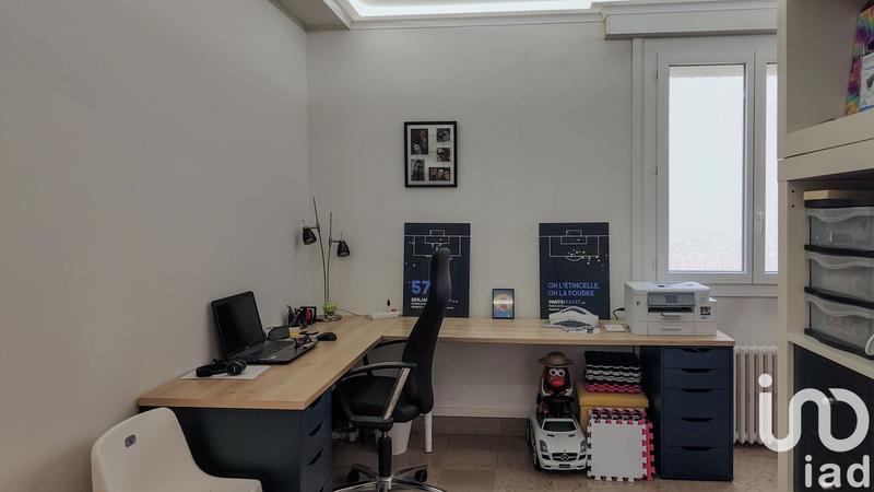 Maison - 251 m² - 9 pièces