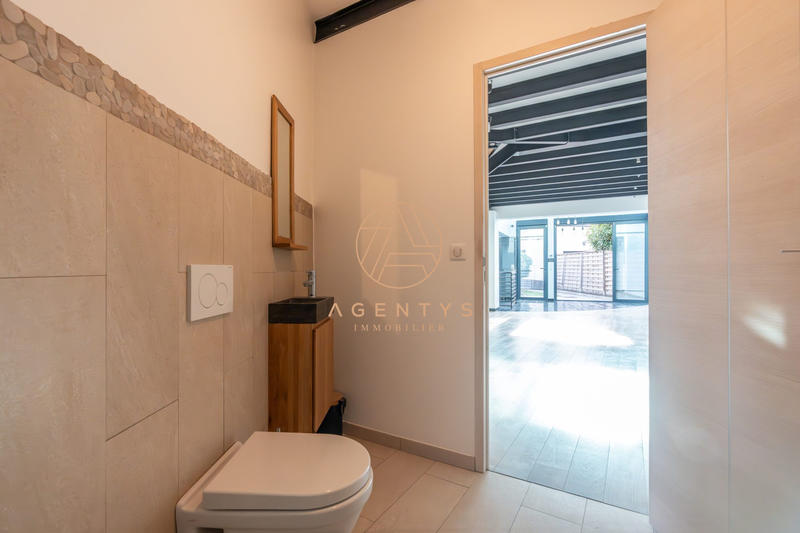 Maison - 104 m² - 3 pièces