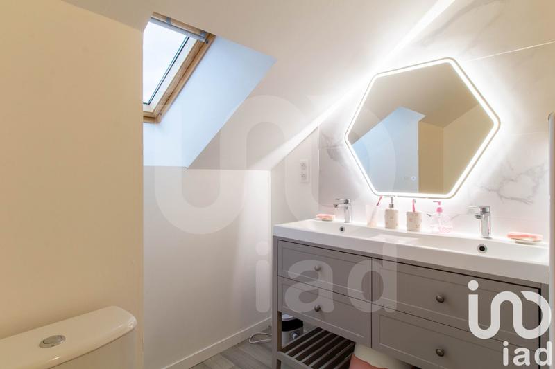 Maison - 200 m² - 7 pièces