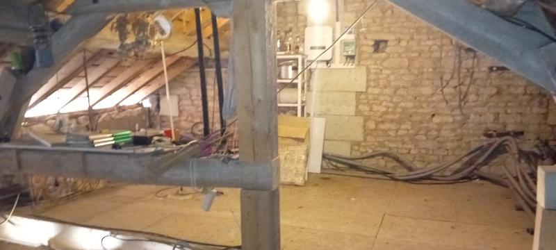 Maison traditionnelle - 227 m² - 7 pièces