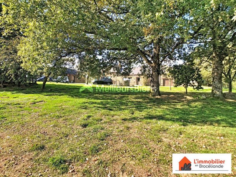 Propriété - 324 m² - 9 pièces