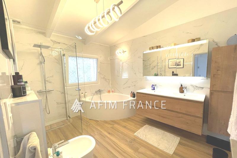 Maison - 110 m² - 3 pièces