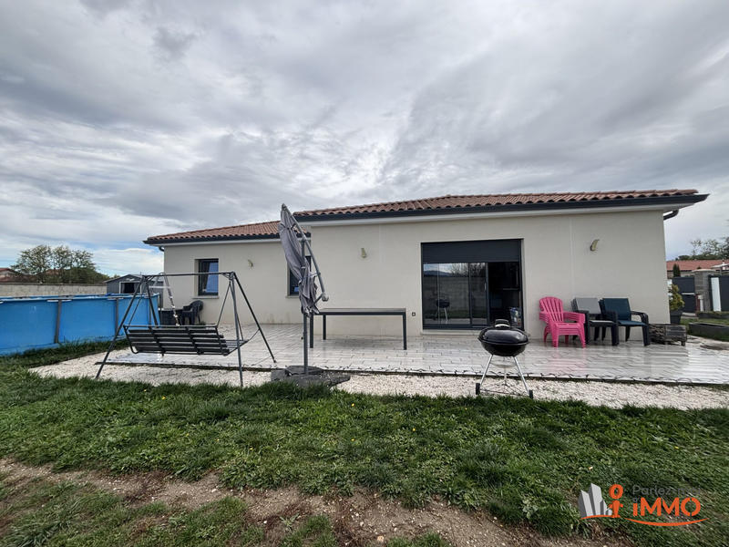 Maison - 98 m² - 4 pièces