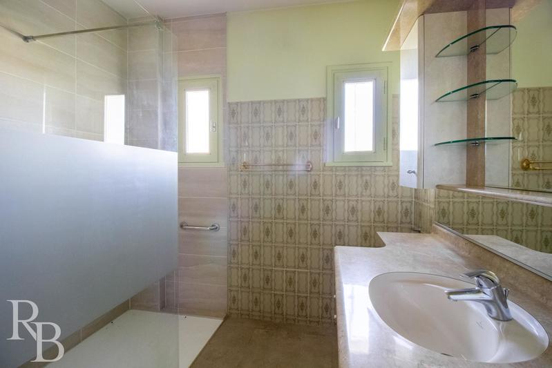 Maison - 168 m² - 7 pièces