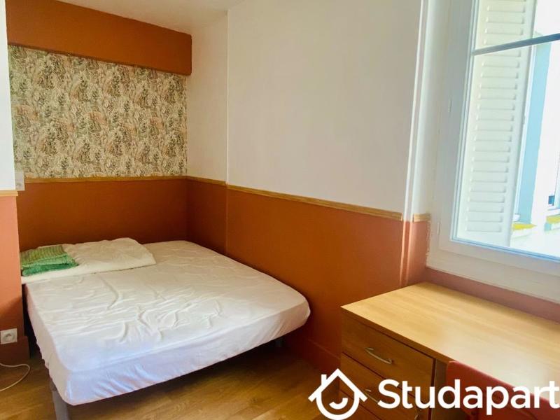 Chambre - 11 m² - 1 pièce