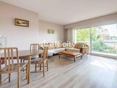 Appartement - 84 m² - 3 pièces