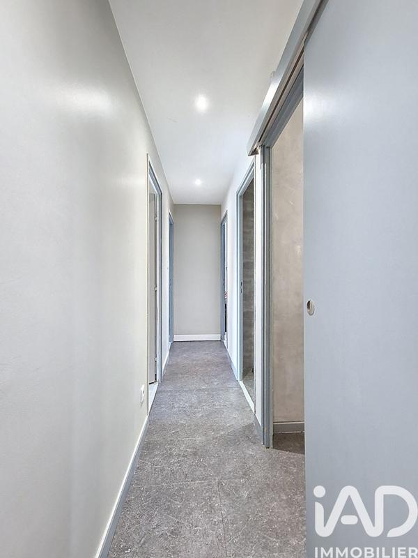 Maison - 92 m² - 5 pièces