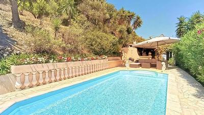 Appartement - 202 m² - 6 pièces