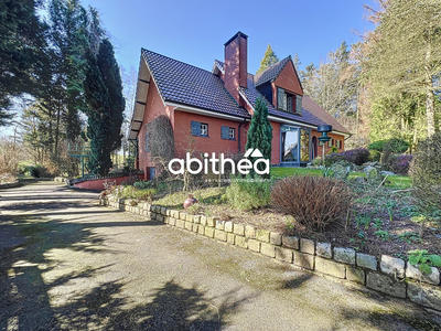 Maison - 151 m² - 8 pièces