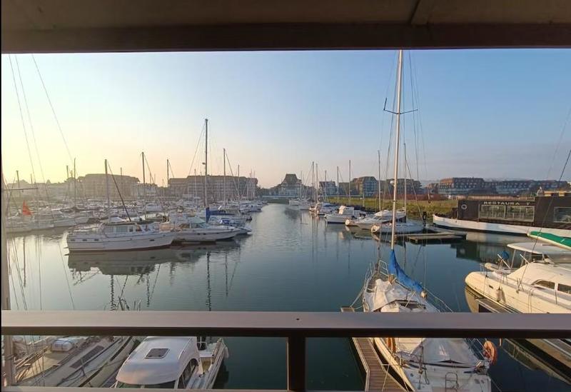 Appartement - 100 m² - 6 pièces