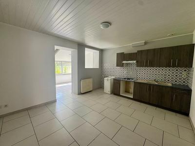 Maison - 94 m² - 4 pièces