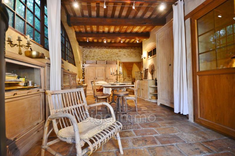 Maison en pierre - 142 m² - 4 pièces