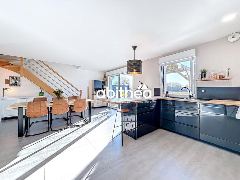 Maison - 171 m² - 8 pièces